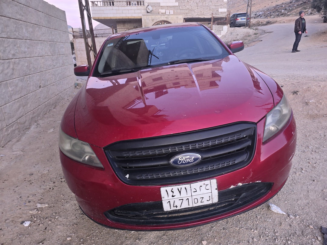 للاجار فورد تورس ٢٠١١ خليجية ليمتد ٩٠٠٠٠٠٠ بالشهر 
